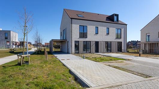 Half-open bebouwing Te koop Tielt (8700)