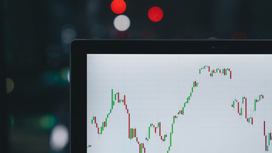 Foto Onzekere tijden op de beurs? Ontdek waarom investeren in vastgoed vandaag de slimme keuze is